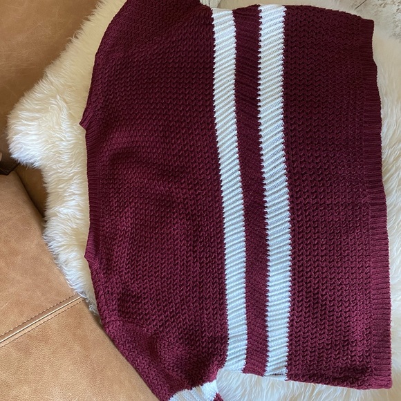 Cropped Long Sleeve Sweater - Picture 2 of 2